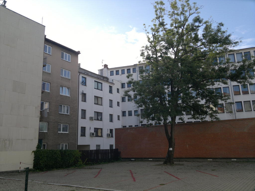 Apartman Maximilian Apartment Bratislava Exterior photo